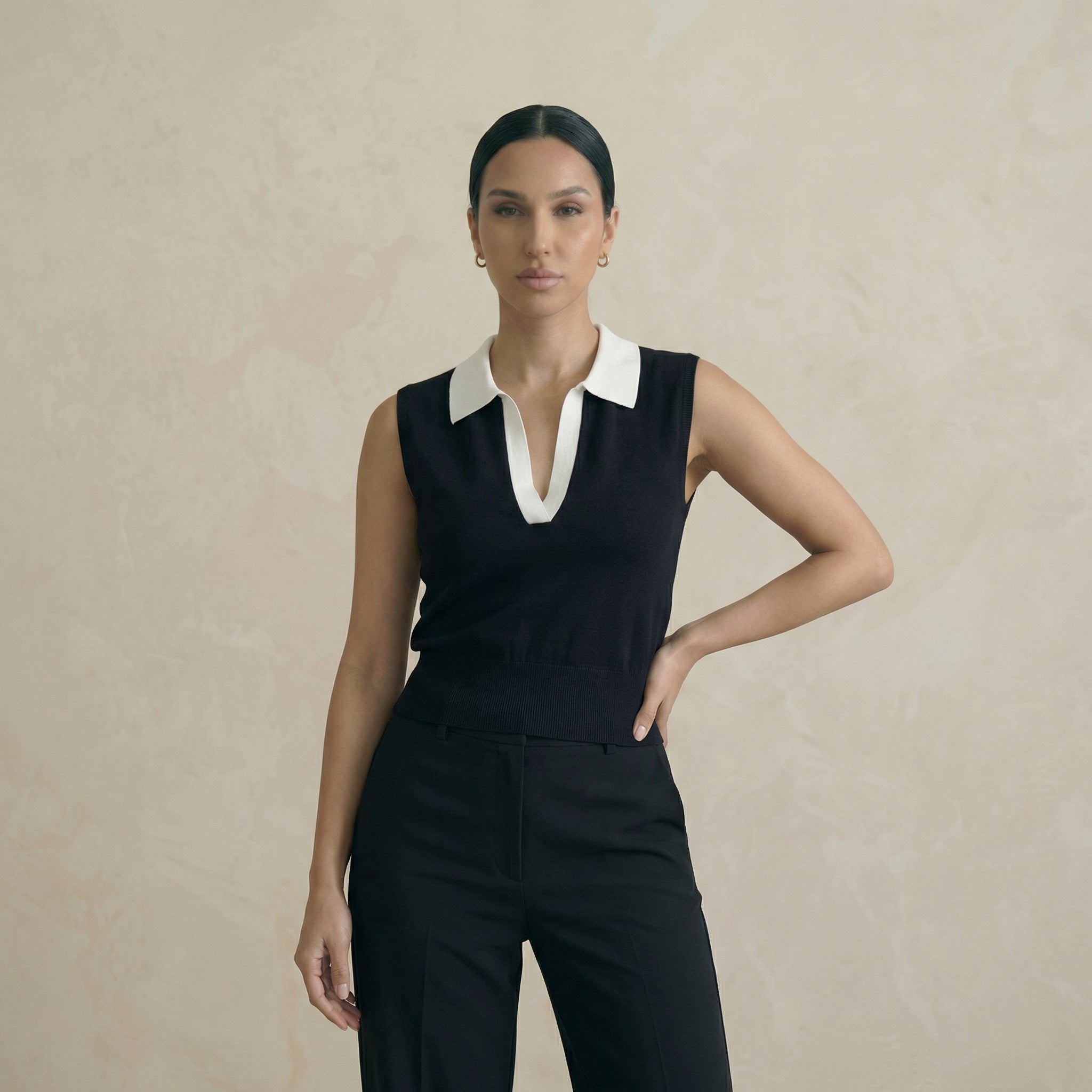 Two-Tone Trim Collar Sweater Vest